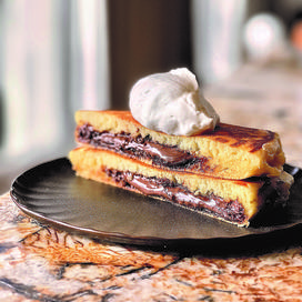 Pancakes au chocolat et à la banane