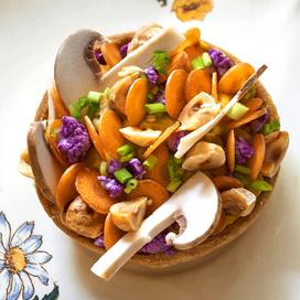 Tartelettes à la crème de gorgonzola, au curry et aux légumes d’automne