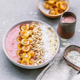 Smoothie bowl aux mirabelles de Lorraine