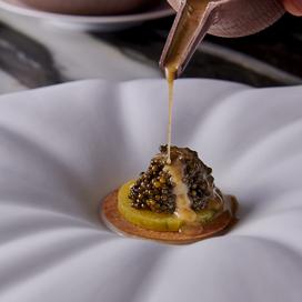 La tartelette caviar maturé en betterave de Jean-François Piège