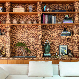 «On oublie qu'on est à Paris» : visite privée d'une incroyable maison d'artiste en bois et pisé, dans le 18e arrondissement