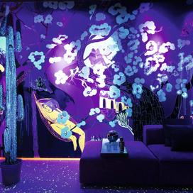 «On oublie qu'on est à Paris» : visite privée d'une incroyable maison d'artiste en bois et pisé, dans le 18e arrondissement