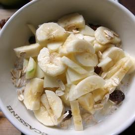 Bircher aux flocons d’avoine et aux fruits