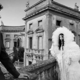 Le mannequin Mariacarla Boscono et l’athlète Claudio Stecchi lors de leur élégant mariage en Sicile (Bagheria, le samedi 5 octobre 2024.)