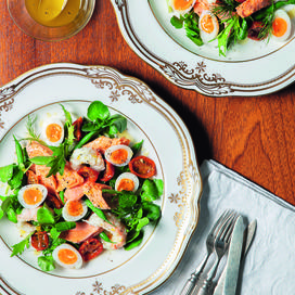 Truite pochée et langoustines en salade