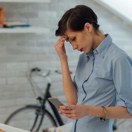 «Comme si mes supérieurs m’avaient planté un couteau dans le dos» : ce jour où elles ont découvert combien gagnaient leurs collègues