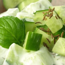 Salade de concombre à la menthe
