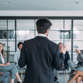 Olivier Sibony, professeur à HEC : «Si vous manquez de femmes dans votre entreprise, c’est que vos dirigeants sont choisis sur des critères qui ne sont pas les bons»