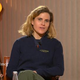 Clarisse Crémer : «C’est un réflexe normal de se sentir nulle, pas légitime, tout le monde ressent ça à un moment ou à un autre»