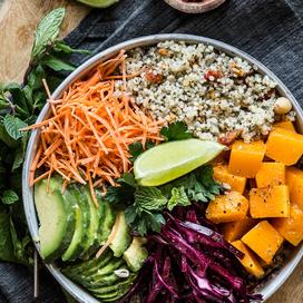 Buddha bowl végétarien à la menthe