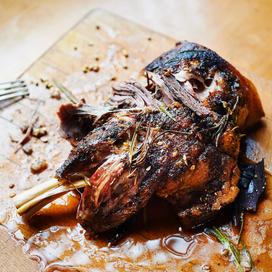 Gigot d'agneau au miel et romarin