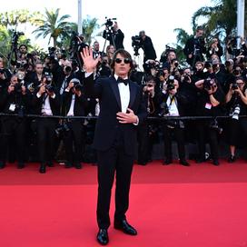 La montée des marches de Tom Cruise fait chavirer Cannes