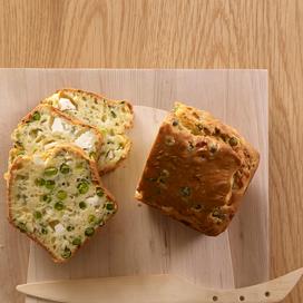 Cake salé aux petits pois et feta
