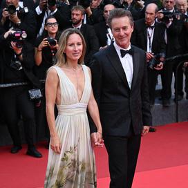 Le tapis rouge de The Phoenician Scheme, de Wes Anderson, enfin du glamour sur les marches de Cannes