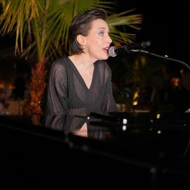 Les stars brillent à la soirée Dior x Madame Figaro à Cannes