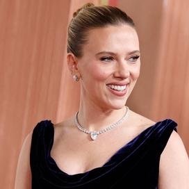 Pourquoi Scarlett Johansson, star du film de Wes Anderson, n’a pas monté les marches de Cannes dimanche soir ?