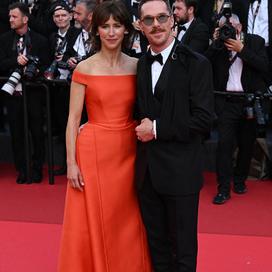 Le tapis rouge de The Phoenician Scheme, de Wes Anderson, enfin du glamour sur les marches de Cannes
