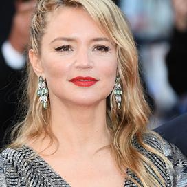 Toutes les apparitions de Virginie Efira sur le tapis rouge de Cannes