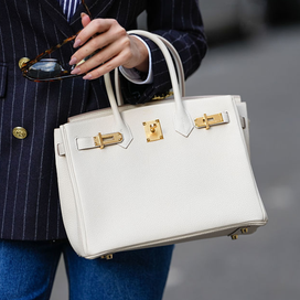 Sacs, bijoux, métaux précieux... Et si j’osais investir autrement ?