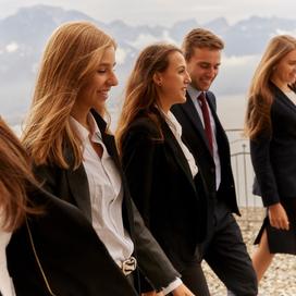 «Il n’y a pas que les Business Schools dans la vie» : Glion, l’école suisse qui forme les futurs leaders du luxe