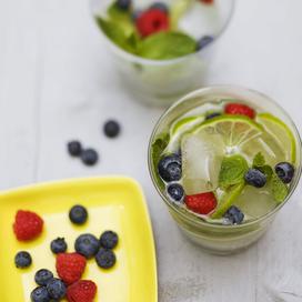 Virgin mojito aux fruits rouges