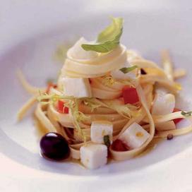 Salade fraîche de tagliatelles au chèvre