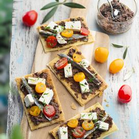 Tartes fines à la tapenade
