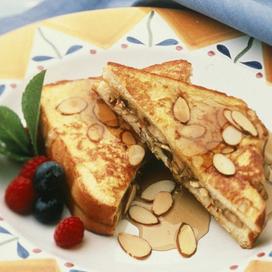 Pain perdu aux amandes et bananes