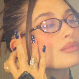 Press-on nails et patchs adhésifs : 4 produits qui vont changer votre vie et vos manucures