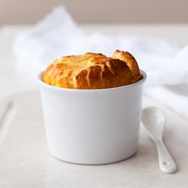 Soufflé de faisselle de chèvre au saumon fumé
