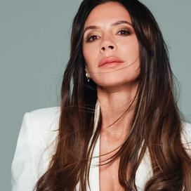 Parce qu’elle a souffert d’acné, Victoria Beckham a imaginé le fond de teint parfait