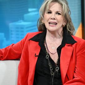 «Avec le recul, c’est choquant» : Melissa Gilbert partage des photos d’elle à 15 ans sur le tournage de La Petite maison dans la prairie