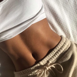 Ventre plat et digestion : 3 compléments miracle pour traverser les fêtes avec légèreté