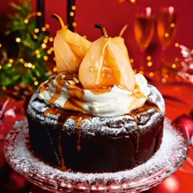 Le goûter de la semaine : un gâteau de Noël au chocolat et poires épicées