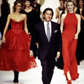 Valentino Garavani : en photos, du style, du glamour et beaucoup de stars