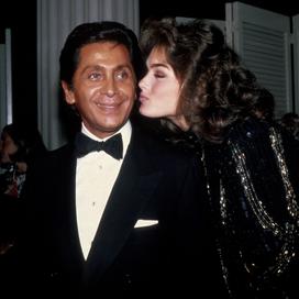 Le couturier Valentino disparaît à 93 ans