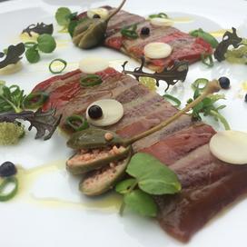 Galette d’anchois poivrons rouges et aubergines