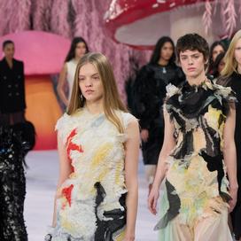 Le premier défilé haute couture Chanel par Matthieu Blazy a-t-il tenu toutes ses promesses ?