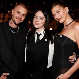 Piercing aux tétons, «ICE out» et robe old Hollywood : les photos des Grammy Awards 2026