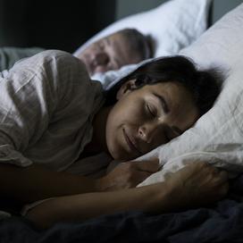 Moins de six heures par nuit ? 11 leviers pour réparer votre sommeil