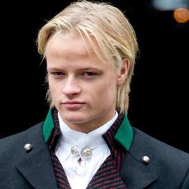 Marius Borg Høiby condamné : quatre ans de prison ferme pour le fils de Mette-Marit