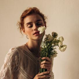à 16 ans, Léonie Cassel fait ses débuts sur les podiums pour Dolce & Gabbana