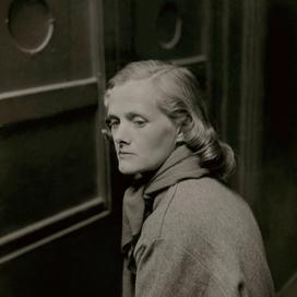 Un portrait de Daphné du Maurier. (Londres, le 1er juillet 1946.)