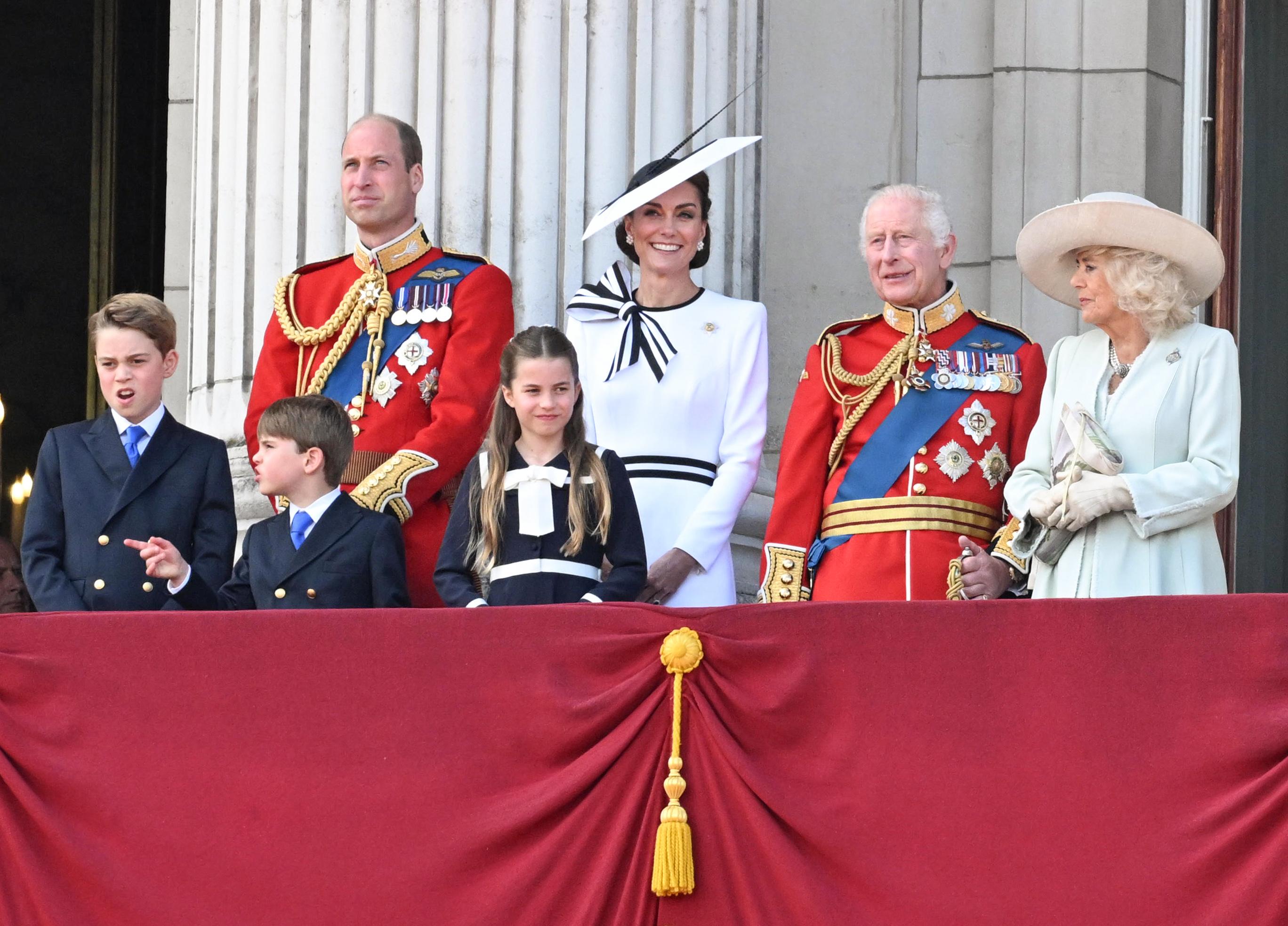 Des révélations sur la fortune de la famille royale embarrassent la Couronne britannique