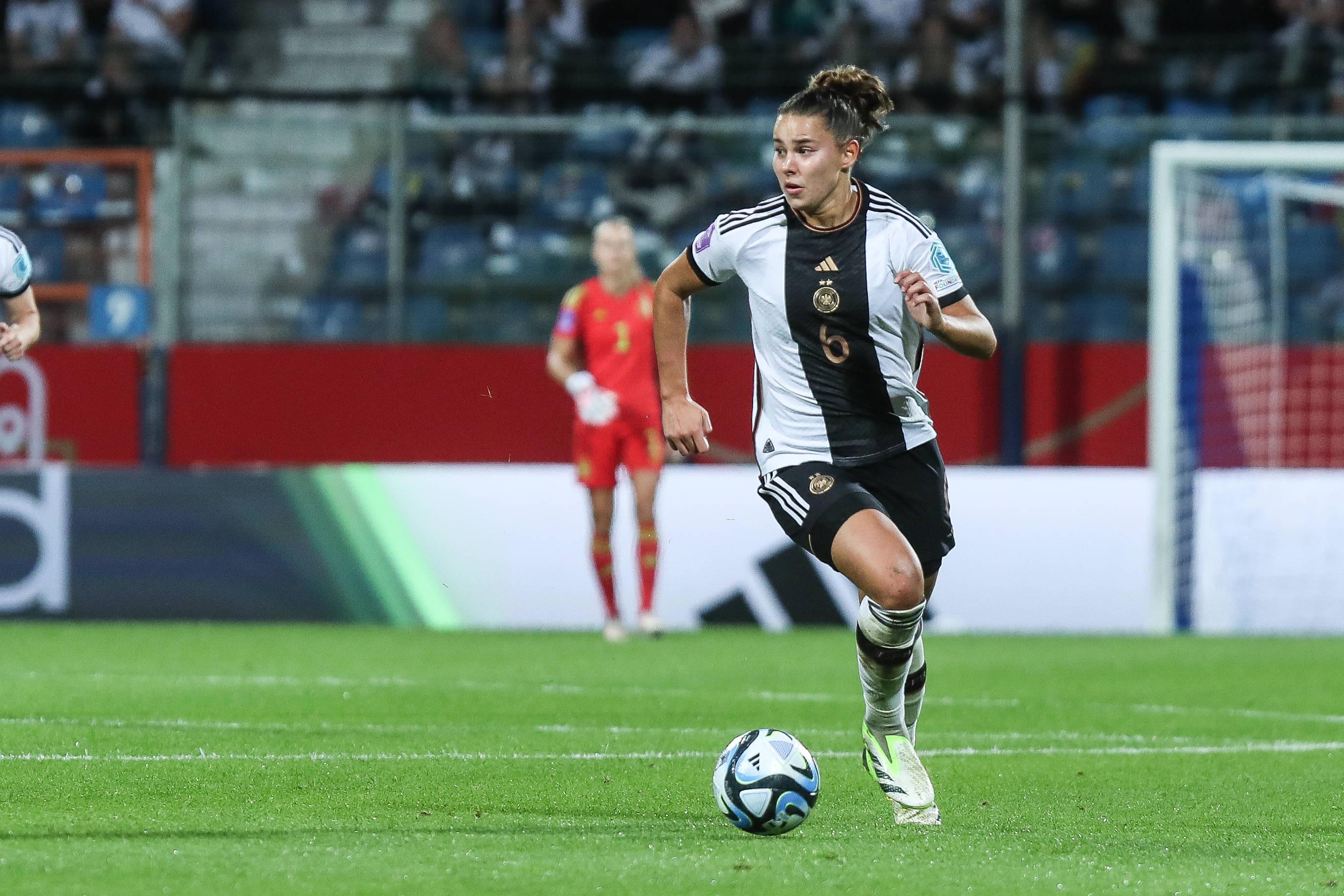 Foot (F) : l'absence prolongée de la sélectionneuse allemande agace l'internationale Lena Oberdorf