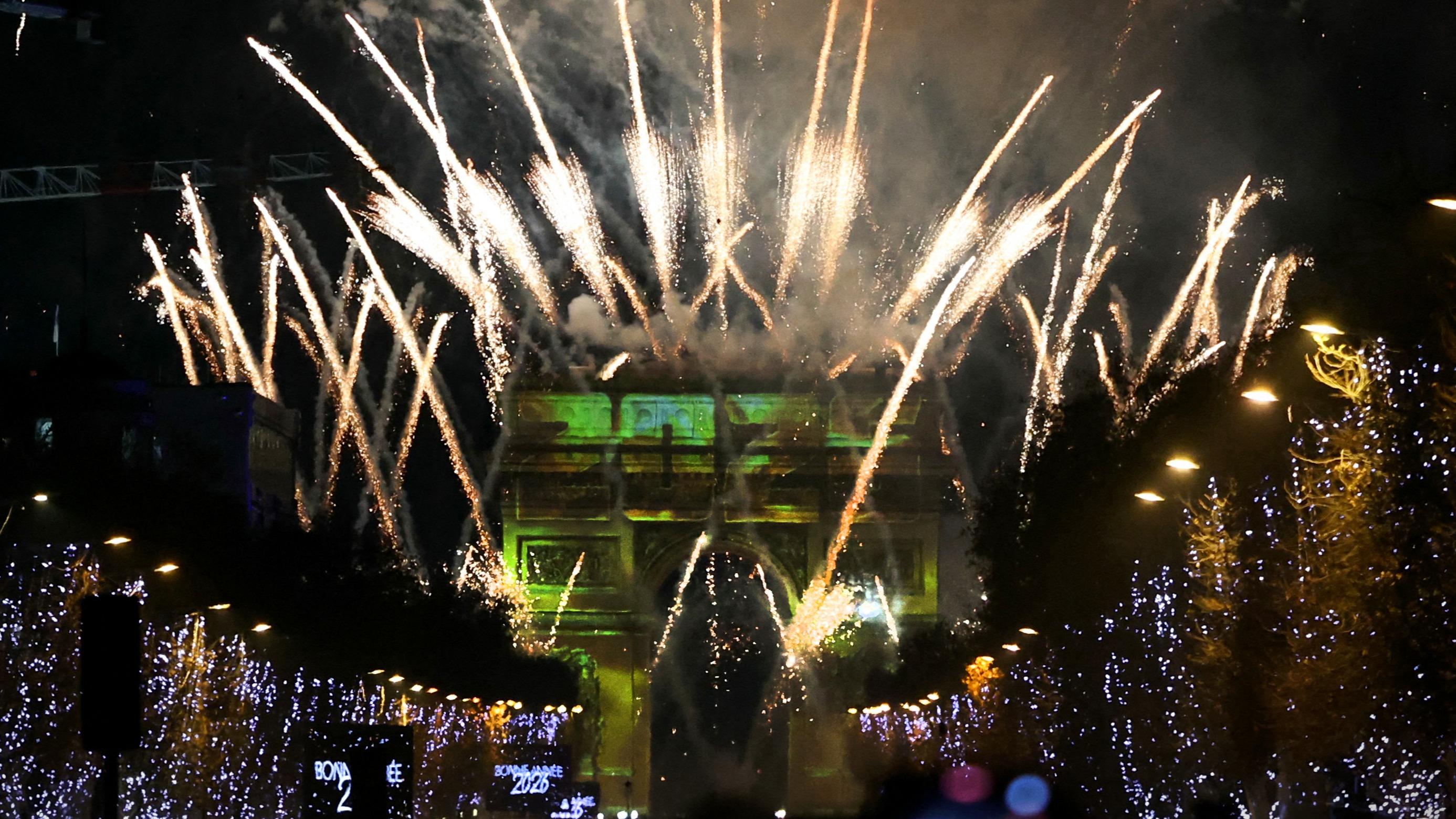 «On a hacké de façon consentie l’Arc de triomphe»: l’association Alléno projette un message de prévention routière juste avant 2026