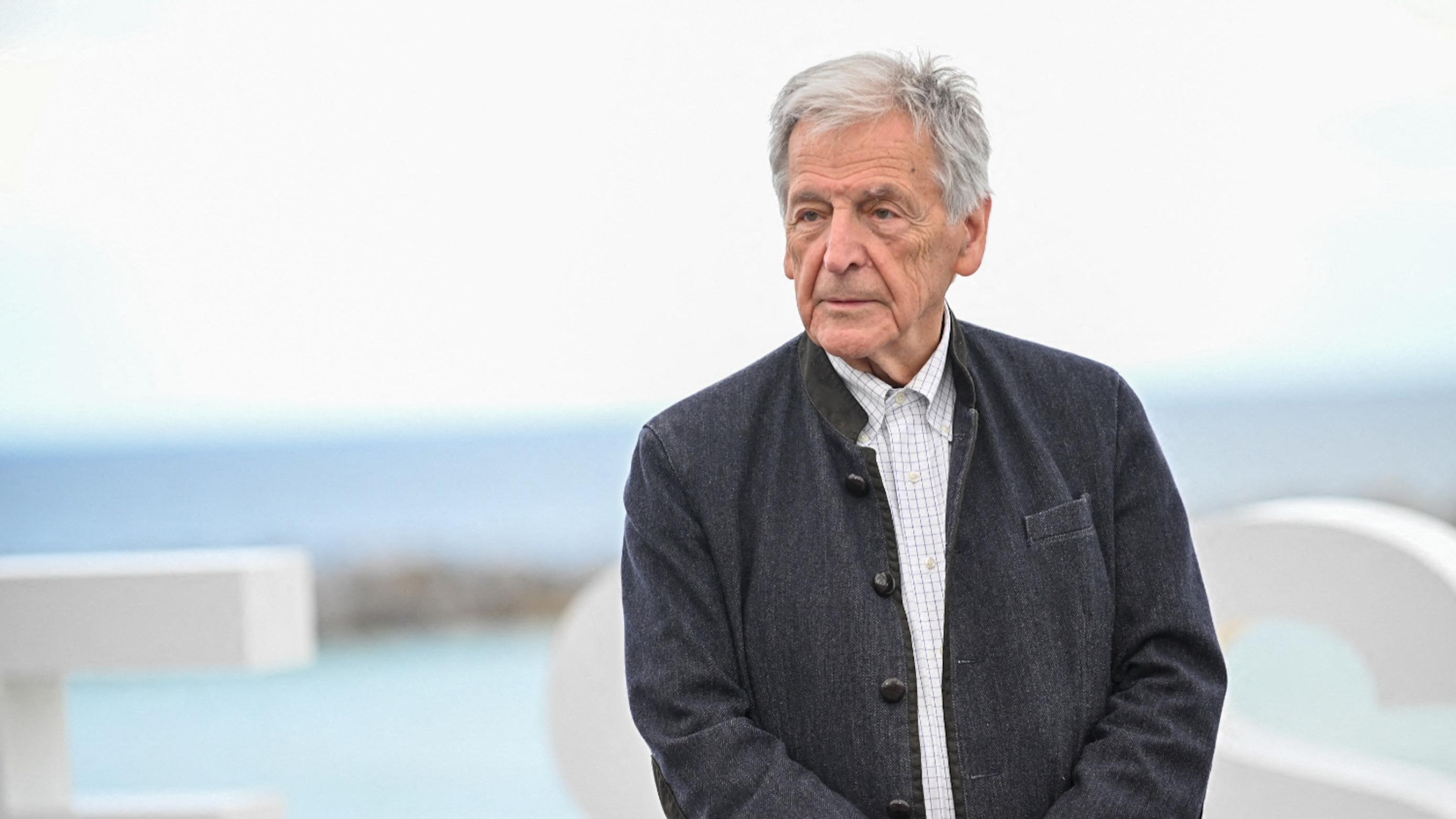 Costa-Gavras réclame du «&nbsp;courage&nbsp;» politique pour «&nbsp;aider à mourir&nbsp;»