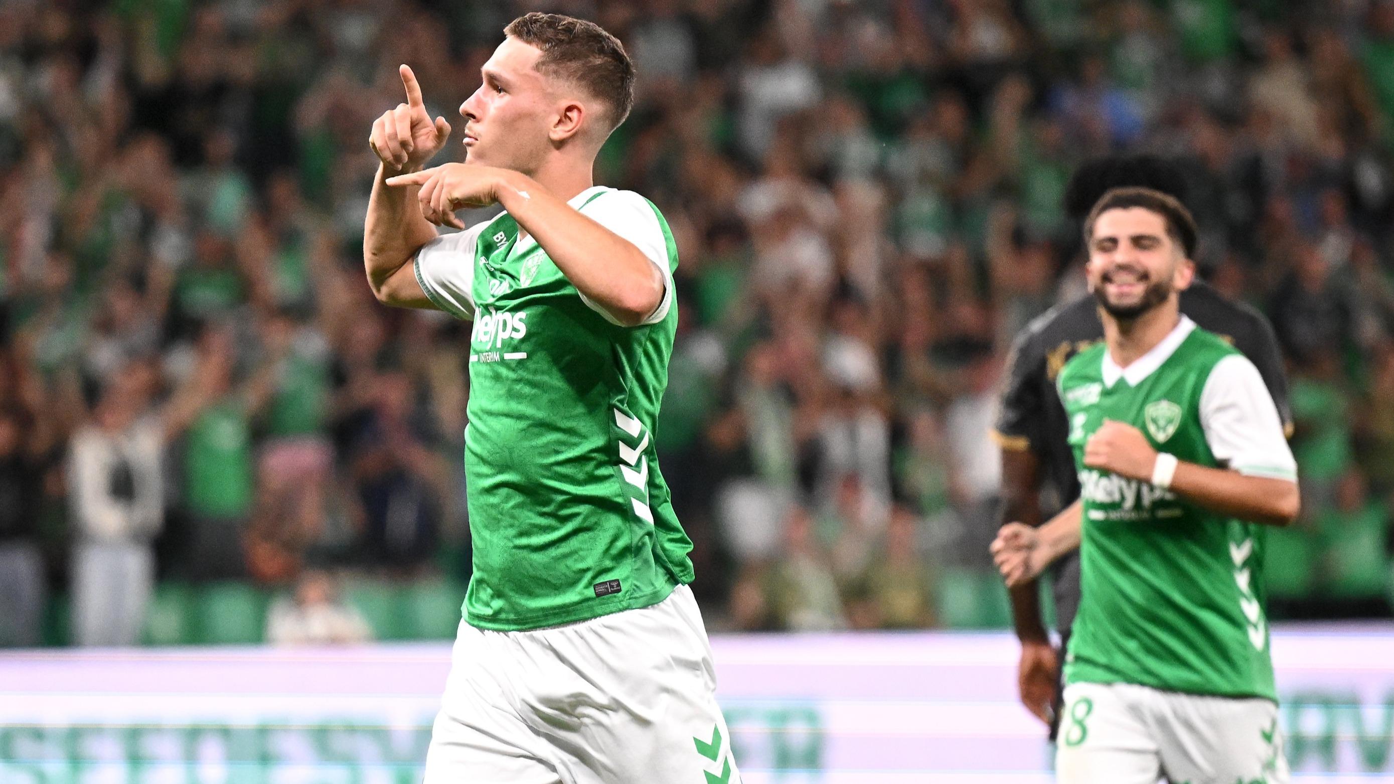 Ligue 2 : plus fort que Reims, Saint-Étienne reprend les commandes