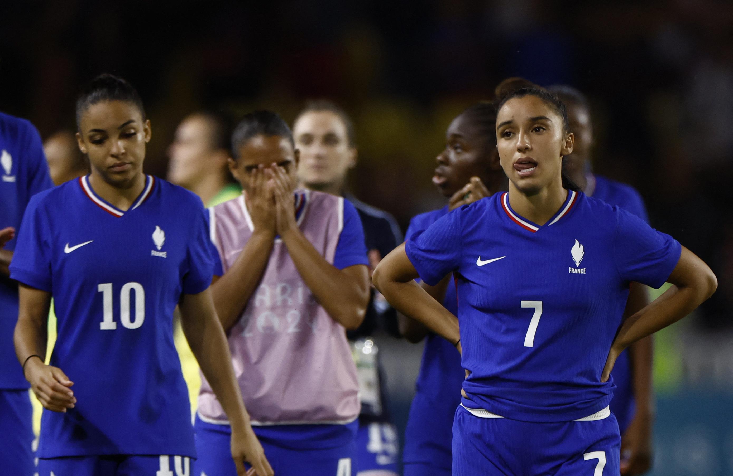 JO - Foot : «On ne méritait pas de perdre», déplore Delphine Cascarino après l'élimination des Françaises en quart de finale
