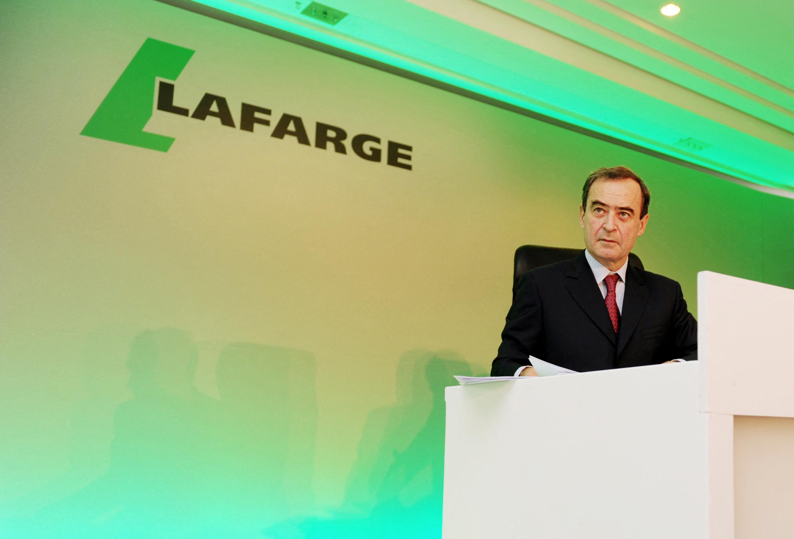 L’entreprise Lafarge en Syrie : procès pour «financement du terrorisme» ordonné contre le cimentier et huit personnes